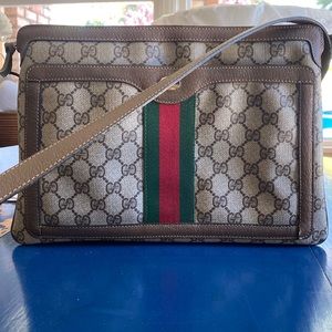 GUCCI Vintage Web Detail GG Canvas Shoulder Bag Beige with red & green stripe